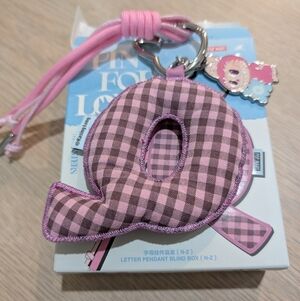 Pin For Love, Confirmed Q